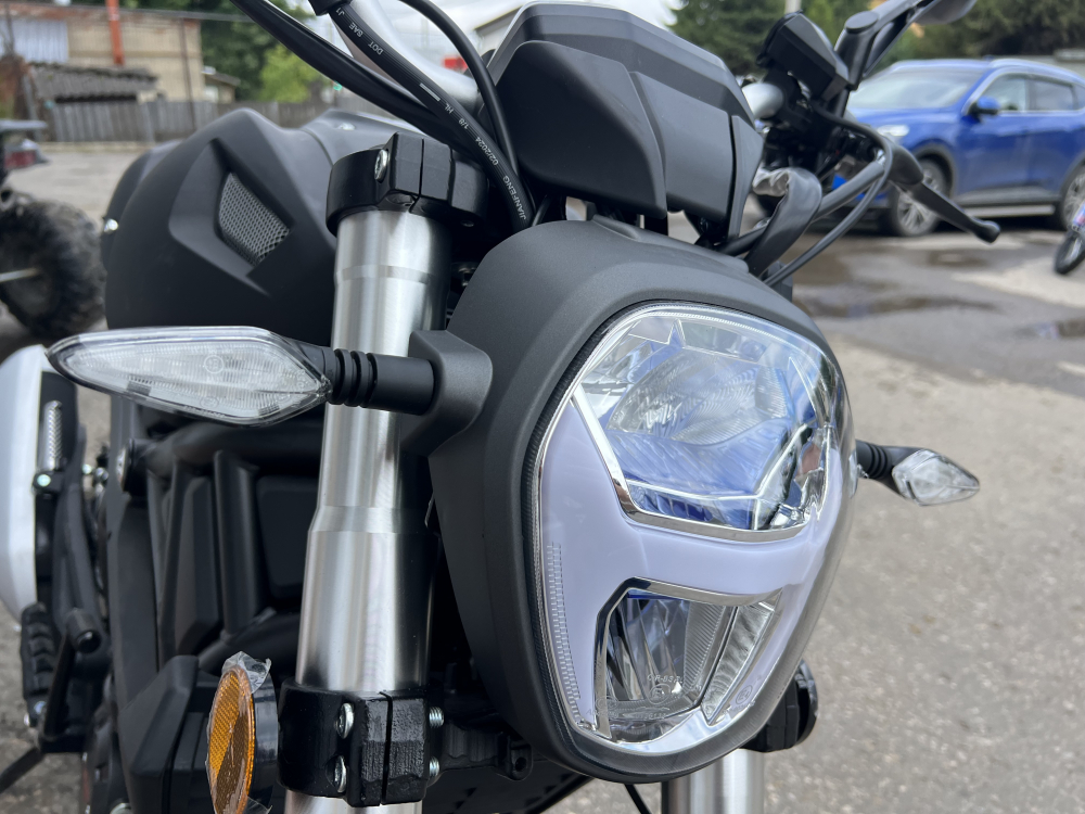 Мопед VMC Monster Plus CM48Q 48см3 (140) серия Y1250(двиг. фара LED линза (BLACK ЧЁРНЫЙ) МОТОУДАЧА. Магазин мототехники и садового инвентаря с доставкой по всей России