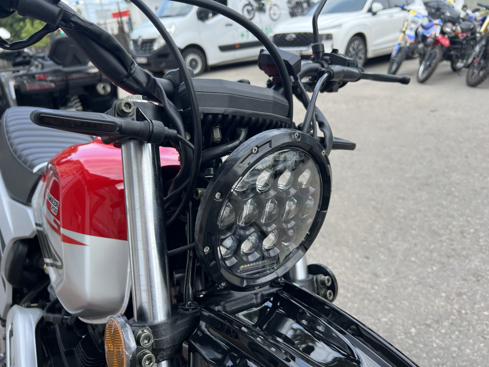 МОТОЦИКЛ FUEGO SCRAMBLER-Rambolor 250 (2024) (КРАСНЫЙ) МОТОУДАЧА. Магазин мототехники и садового инвентаря в Калуге
