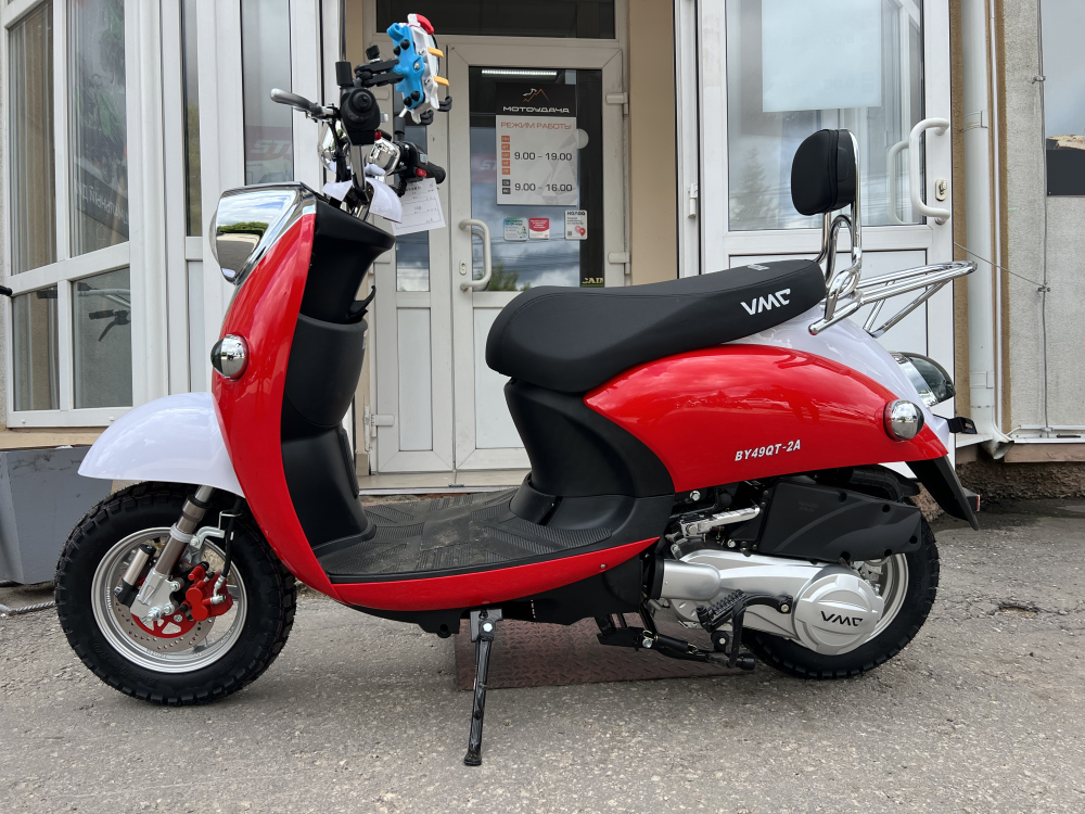 Скутер VENTO RETRO 49cc (150) сигнализация (99кг/100кг) WHITЕ/BLUE/RED ФРАНЦИЯ МОТОУДАЧА. Магазин мототехники и садового инвентаря  в Калуге
