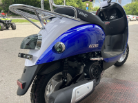Скутер VENTO RETRO 49cc (150) сигнализация (99кг/100кг) WHITЕ/BLUE/RED ФРАНЦИЯ МОТОУДАЧА. Магазин мототехники и садового инвентаря  в Калуге