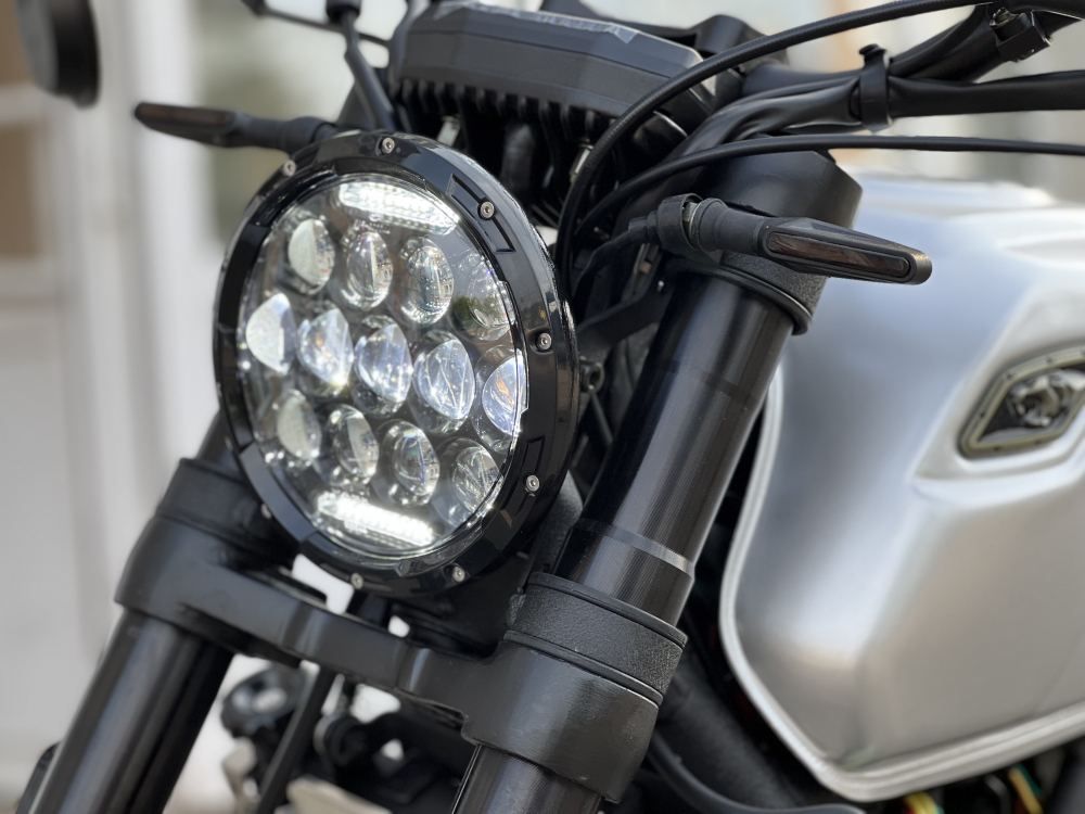 МОТОЦИКЛ FUEGO Scrambler 300-174 (СЕРЕБРО, 72 СПИЦЫ) 26 л.с МОТОУДАЧА. Магазин мототехники и садового инвентаря с доставкой по всей России