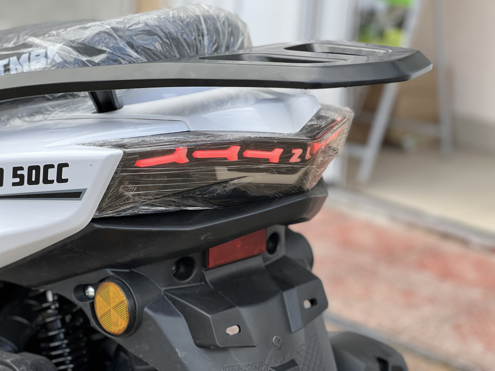 Скутер TMBK SCOOTER JUMBO 50cc (150сс) White Black (Бело-чёрный) МОТОУДАЧА. Магазин мототехники и садового инвентаря в Калуге