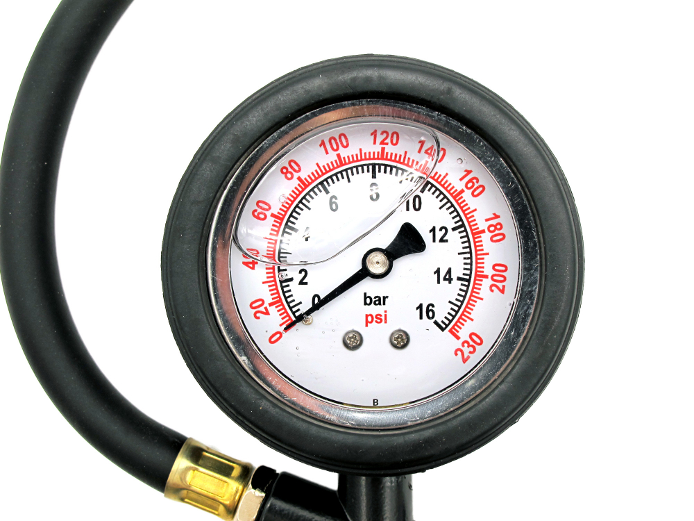 Пистолет для подкачки шин с глицериновым манометром 16bar №2 МОТОУДАЧА. Магазин мототехники и садового инвентаря с доставкой по всей России