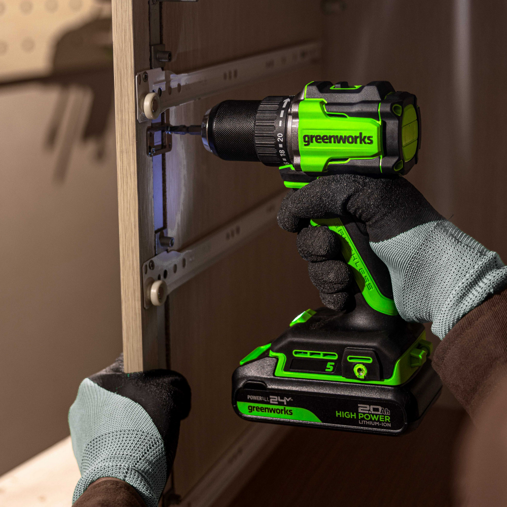 24V Дрель-шуруповерт акк.DD560,б/щет,30/60 Нм,13мм,Anti-kickback,1х2Ач,ЗУ,кор (3708407CUA) МОТОУДАЧА. Магазин мототехники и садового инвентаря с доставкой по всей России