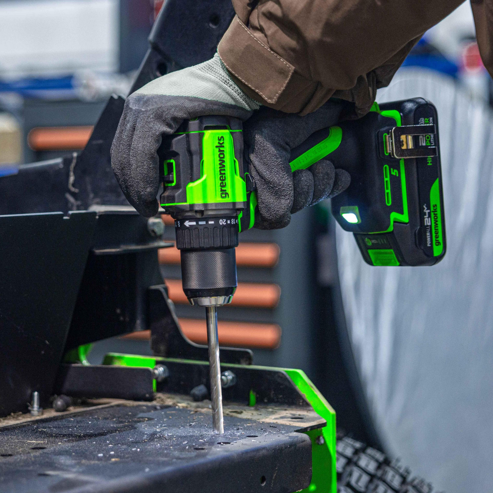 24V Дрель-шуруповерт акк.DD560,б/щет,30/60 Нм,13мм,Anti-kickback,1х2Ач,ЗУ,кор (3708407CUA) МОТОУДАЧА. Магазин мототехники и садового инвентаря с доставкой по всей России