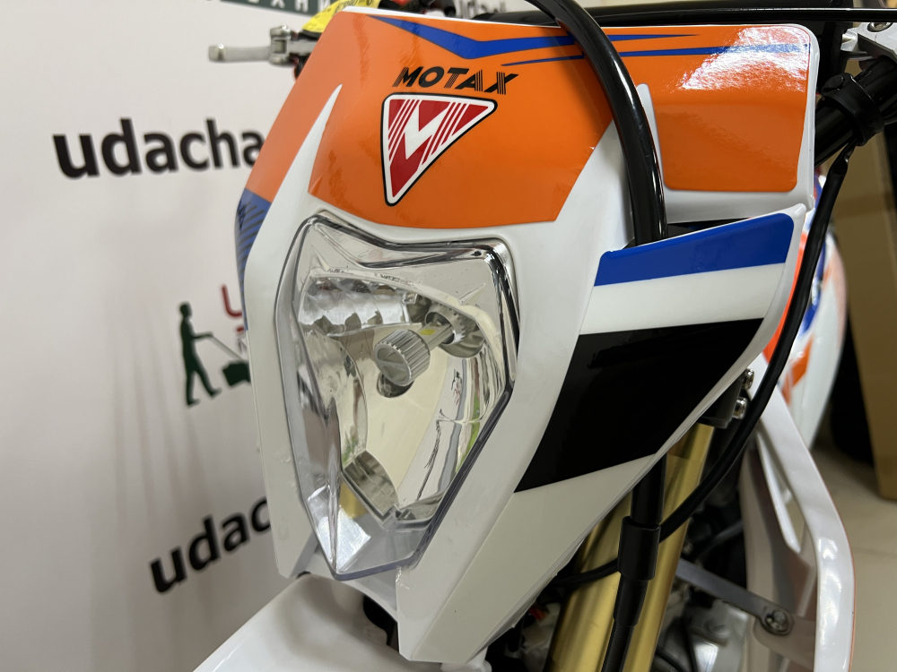 Питбайк MOTAX MX 125 (17/14) черный-белый-оранжевый МОТОУДАЧА. Магазин мототехники и садового инвентаря с доставкой по всей России