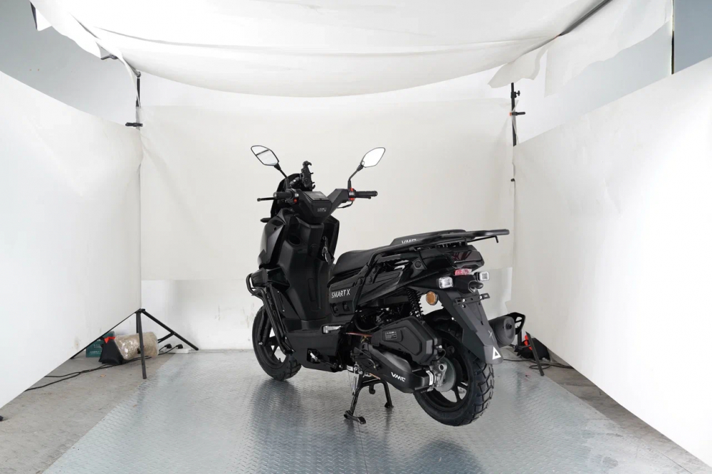 Скутер VMC SMART-X 49см3 (170) LED панель, CBS, USB, СИГНАЛИЗАЦИЯ (MATT BLACK) Матовый чёрный МОТОУДАЧА. Магазин мототехники и садового инвентаря с доставкой по всей России