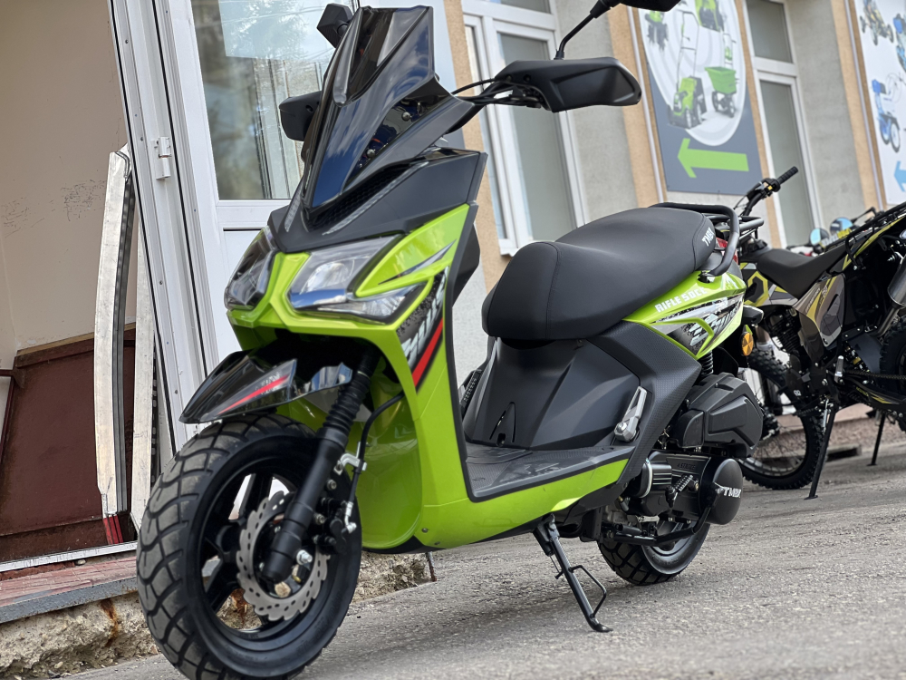 Скутер TMBK SCOOTER RIFLE 50сс (150) LIME GREEN MATT/BLACK МОТОУДАЧА. Магазин мототехники и садового инвентаря с доставкой по всей России