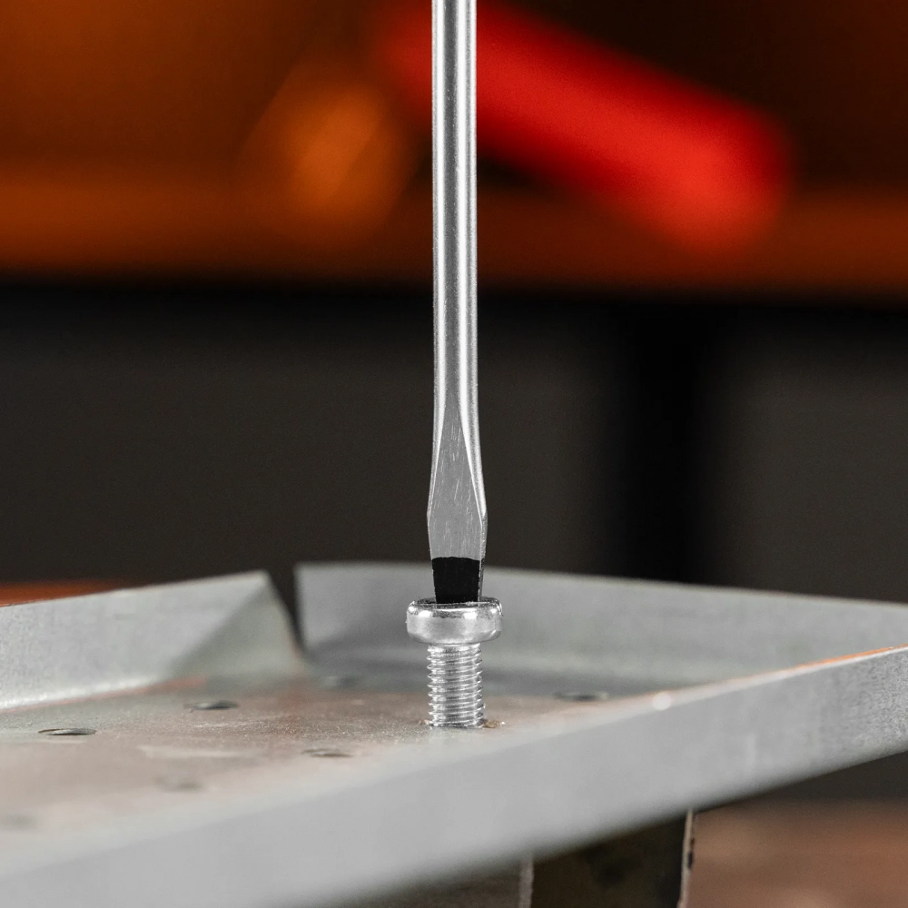 Отвертка "Point", SL5,0х100 мм, CS, 2к рукоятка МОТОУДАЧА. Магазин мототехники и садового инвентаря с доставкой по всей России