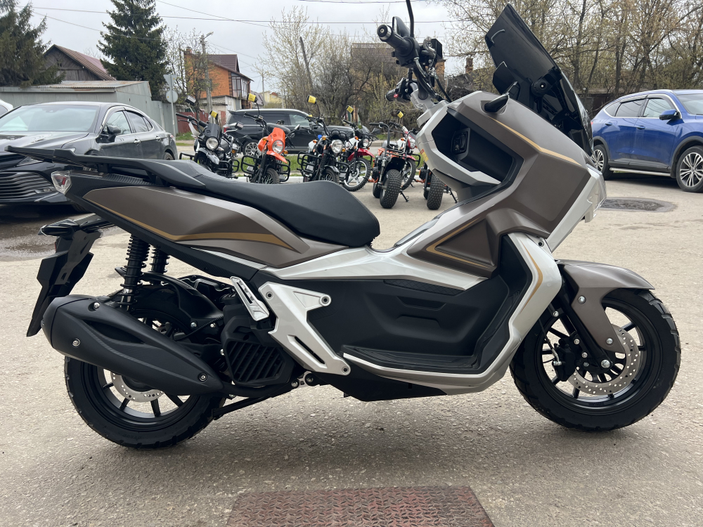 Скутер TRACER ADV МОТОУДАЧА. Магазин мототехники и садового инвентаря с доставкой по всей России