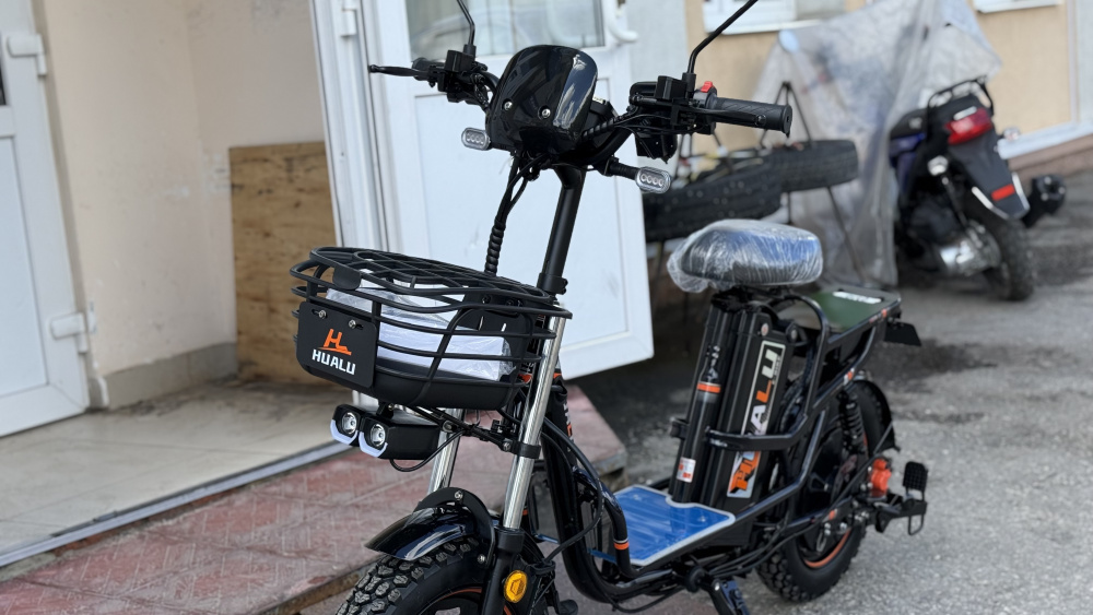 ЭЛЕКТРОСАМОКАТ HUALU H8 Мощьность 240W(1200) АКБ 60W 20Ah Запас хода до 50км  МОТОУДАЧА. Магазин мототехники и садового инвентаря с доставкой по всей России