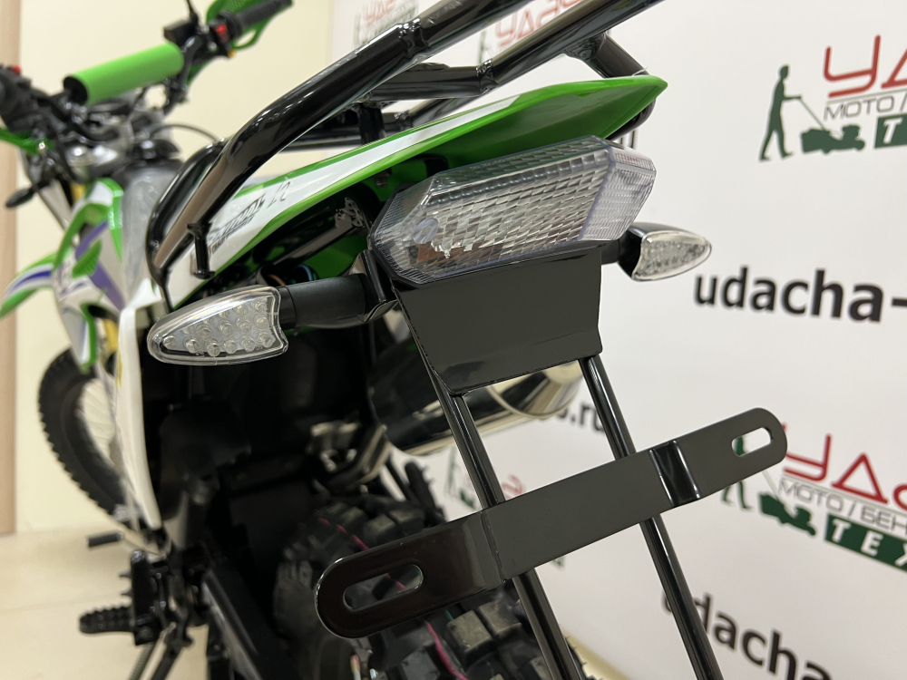 Мотоцикл SPORT-003 Двигатель: 4-х тактный Zongshen CB250F, 250 см3, 21 л.с. МОТОУДАЧА. Магазин мототехники и садового инвентаря с доставкой по всей России