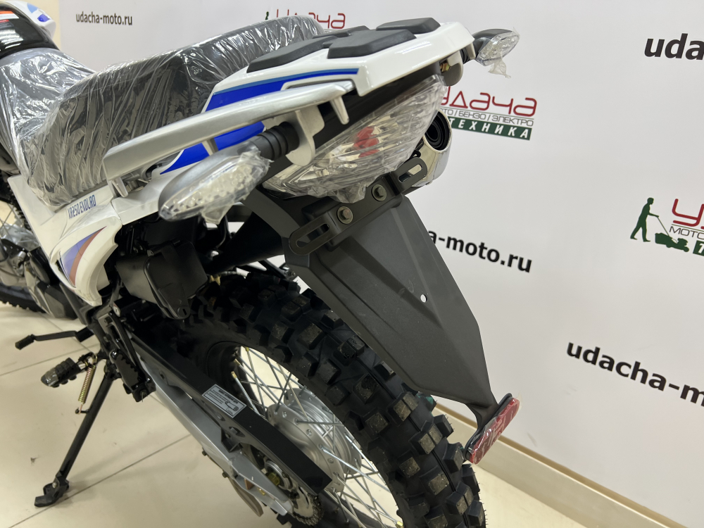 Мотоцикл Motoland XR250 ENDURO (172FMM-5/PR250) белый Удача. Магазин садового инвентаря и техники в Калуге