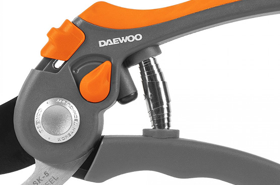 Секатор плоскостной DAEWOO DAGP 400