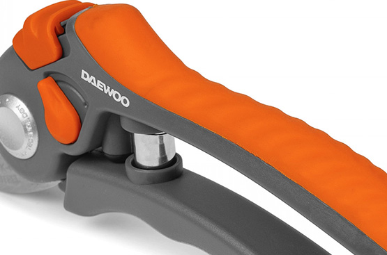 Секатор плоскостной DAEWOO DAGP 400